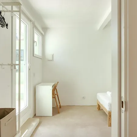 Guest house Hopstays - - Quinta De Zanao *
